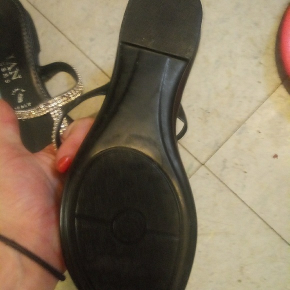 Sparkly - Picture 3 of 3